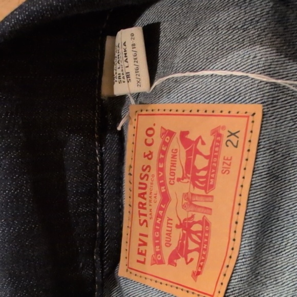 Levi's Denim Jacket - Picture 4 of 4